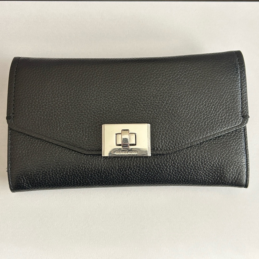 MICHAEL KORS Cassie Black Leather Large TriFold Continental Wallet
